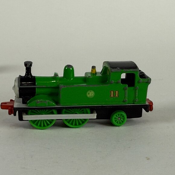 Thomas & Friends Train Set With DVD & 7 Mini Engines Toy Collection - Picture 9 of 11